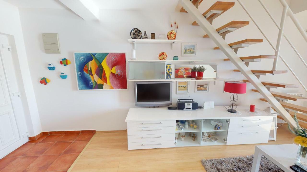 Apartment Potkonjak Povljana Luaran gambar